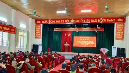 THANH HÓA: Công an xã Quảng Ninh tổ chức Hội nghị tuyên truyền phổ biến giáo dục pháp luật, tư vấn giới thiệu việc làm, hỗ trợ vay vốn đối với người chấp hành án hình sự tại cộng đồng, người tái hoà nhập cộng đồng và những người có nguy cơ phạm tội trên địa bàn xã