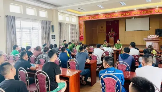 QUẢNG NINH: Công an phường Cửa Ông tuyên truyền, hỗ trợ người chấp hành xong án phạt tù vay vốn ưu đãi tái hòa nhập cộng đồng