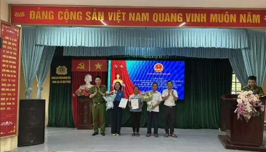 HƯNG YÊN: Công an xã Ngự Thiên tham mưu UBND xã ra mắt 02 mô hình tự quản đảm bảo ANTT tại cơ sở