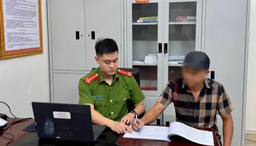 QUẢNG NINH: Công an phường Móng Cái 3 tăng cường công tác điểm danh, kiểm diện, cảm hóa, giáo dục đối với người thi hành án hình sự tại cộng đồng
