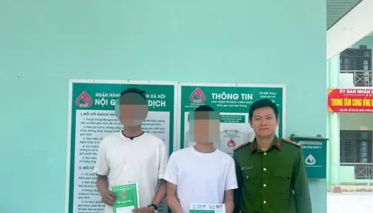 ĐÀ NẴNG: Hỗ trợ 2 công dân chấp hành xong án phạt tù được vay vốn ưu đãi
