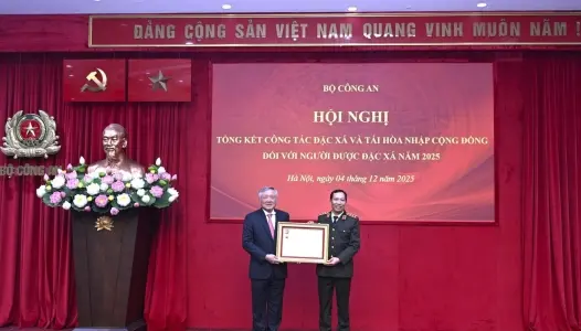 BỘ CÔNG AN: Tổng kết công tác đặc xá và tái hòa nhập cộng đồng đối với người được đặc xá năm 2025