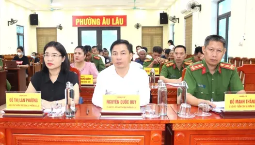 LÀO CAI: Âu Lâu - 25 người chấp hành xong án phạt tù được tư vấn pháp luật